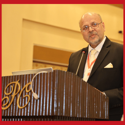 On July 27, 2024, Dr. M. Khawar Nazir, an esteemed American-trained dermatologist and graduate of the Department of Dermatology, Boston University School of Medicine, USA, had the honor of moderating the inaugural session of FamilyDoctorsCon 2024. The event, hosted by the Family Medicine Education Center, took place at Pearl Continental Hotel Lahore.